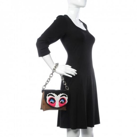 LOUIS VUITTON Reverse Monogram Kabuki Japan Eyes Pochette shoulder bag Pink LV - Picture 2 of 12